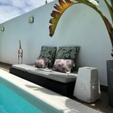 Maravilloso Chalet Con Piscina. *