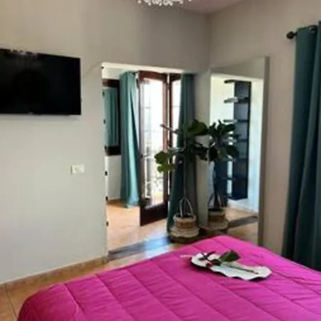 Maravilloso Chalet Con Piscina. Semesterbostad La Laguna (Tenerife)